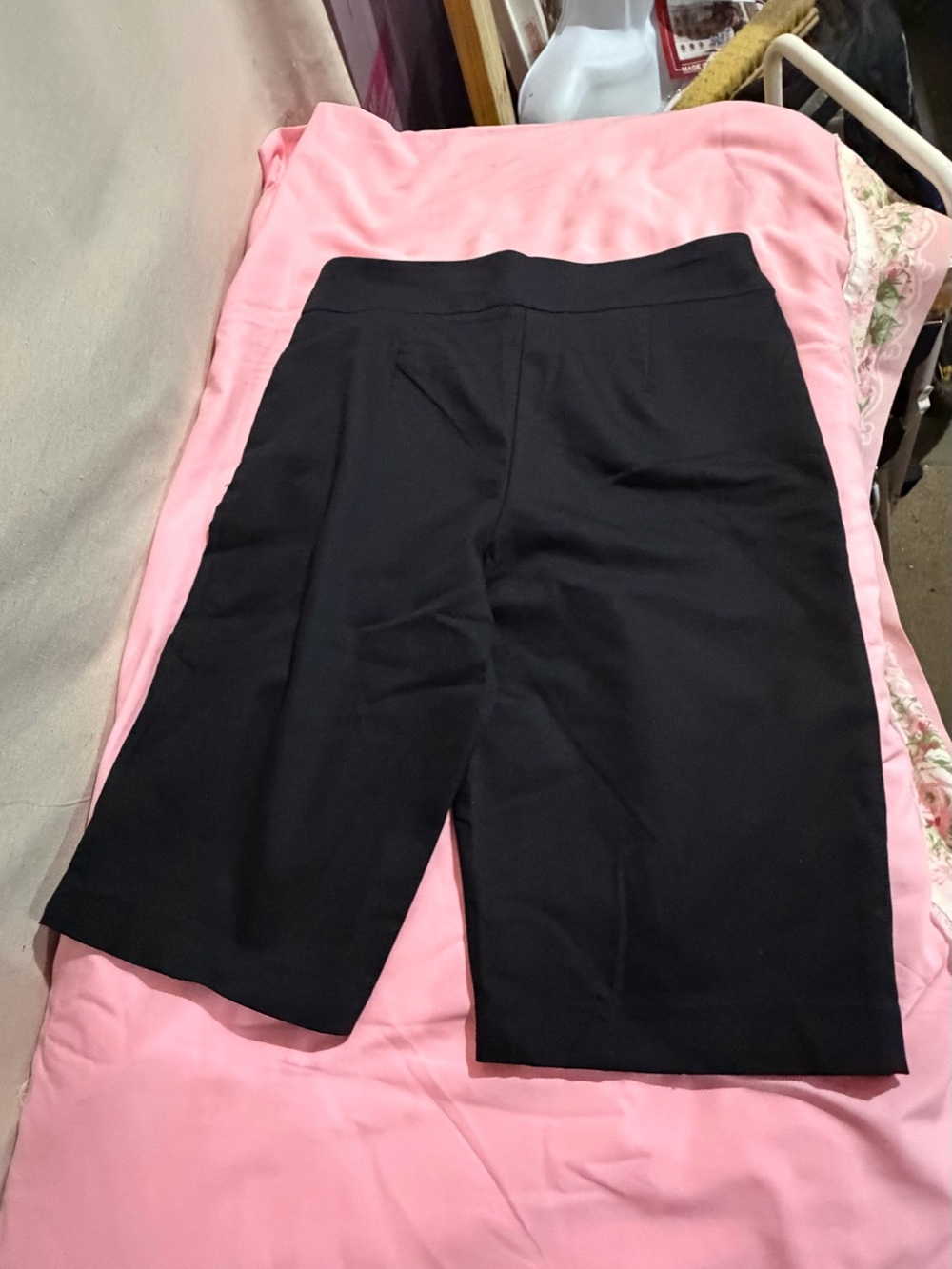 Black Women’s Croft & Barrow Knee-Length Stretch Shorts